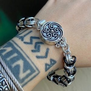 Celtic chain bracelet . handcrafted silver & black maille bizantine links